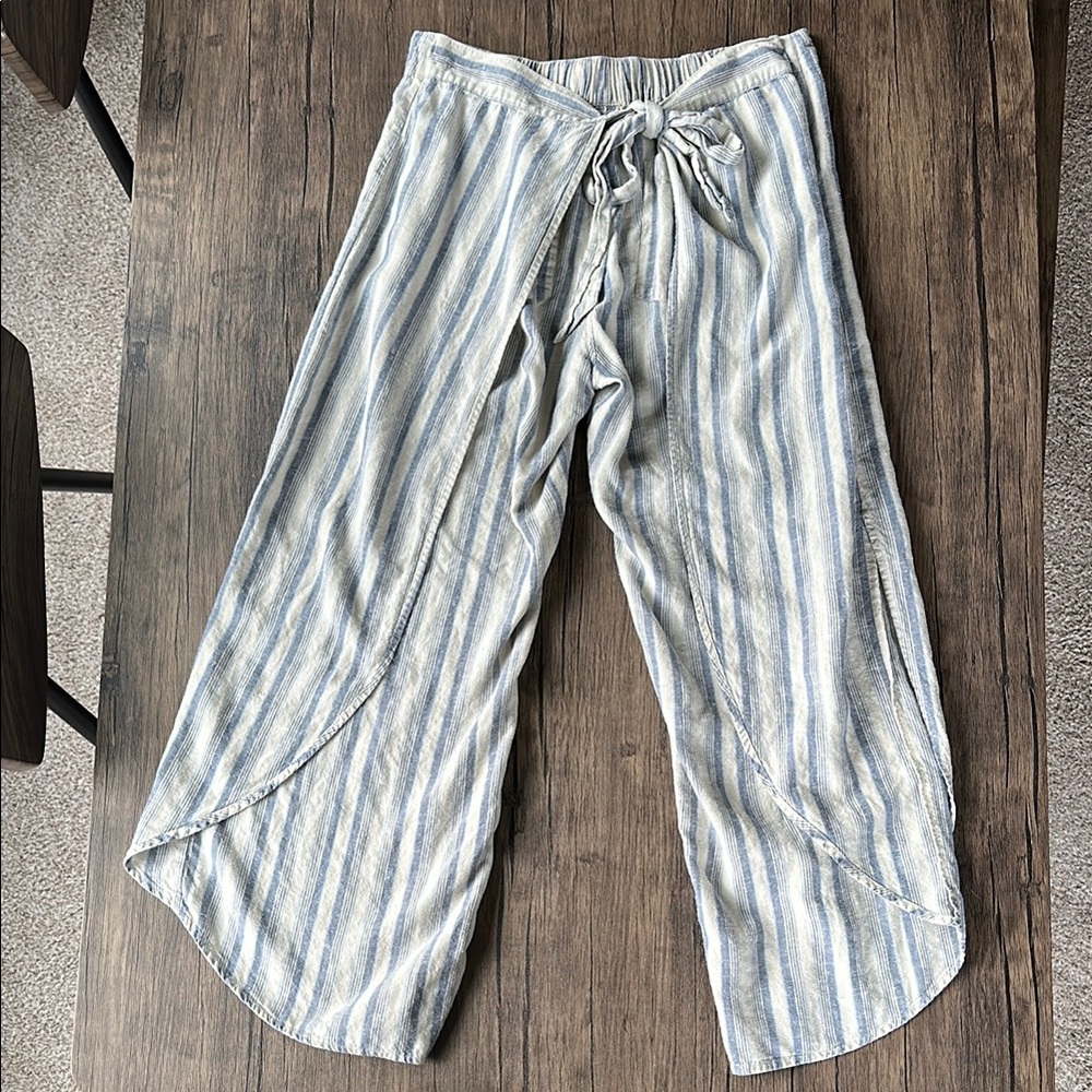 Striped light blue and white pants